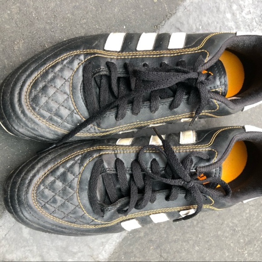 Adidas Traxion  Black Leather